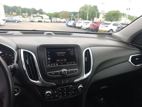 Used 2024 Chevrolet Equinox LT AWD/4WD image 20