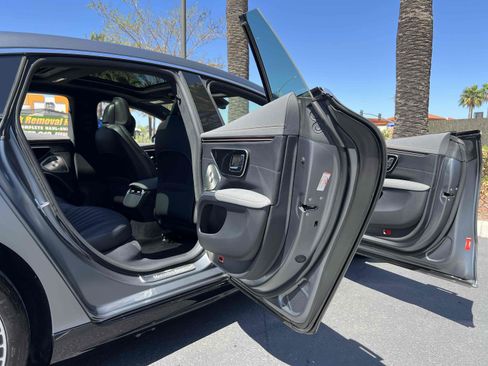 Used 2023 Mercedes-Benz EQS 450+ Sedan image 57