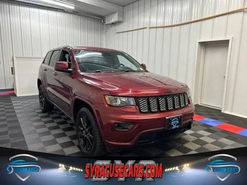 Used 2018 Jeep Grand Cherokee Altitude AWD/4WD image 1