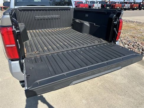 Certified 2025 Toyota Tacoma SR5 image 29