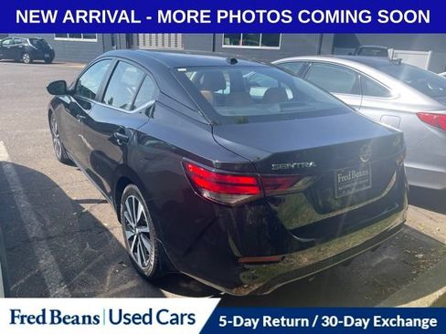 Used 2023 Nissan Sentra SV w/ SV Premium Package FWD image 4