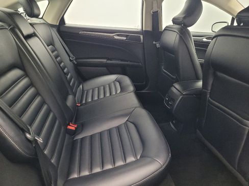 Used 2019 Ford Fusion SEL FWD image 19