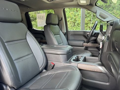 Used 2021 GMC Sierra 1500 Denali w/ Driver Alert Package II image 13