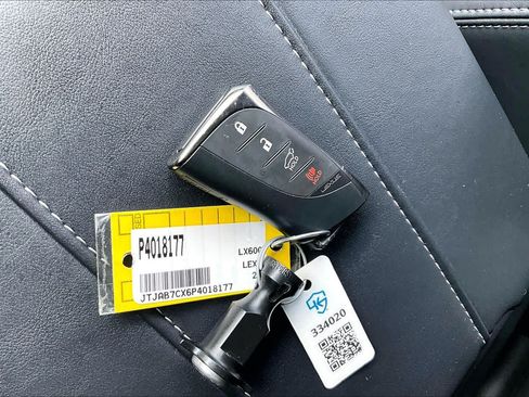 Used 2023 Lexus LX 600 4WD w/ Interior Upgrade Package image 15