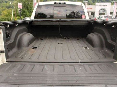 Used 2017 RAM 3500 Laramie w/ Snow Chief Group AWD/4WD image 15