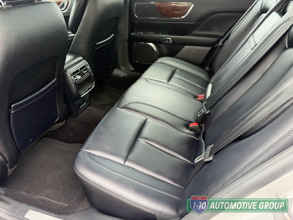 Used 2019 Lincoln Continental Premiere FWD image 19