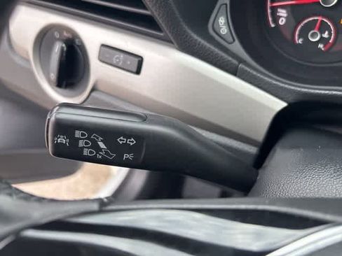 Used 2022 Volkswagen Passat 2.0T SE image 15