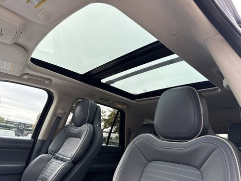 Used 2019 Lincoln Navigator L Black Label w/ Cargo Package image 17