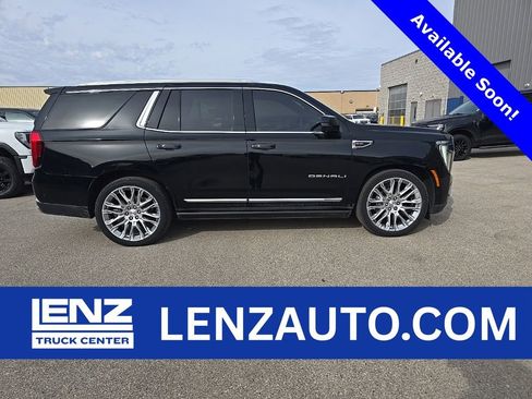Used 2025 GMC Yukon Denali w/ Denali Reserve Package image 1