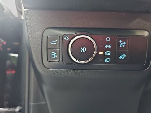 Used 2025 Ford Escape SE FWD image 36