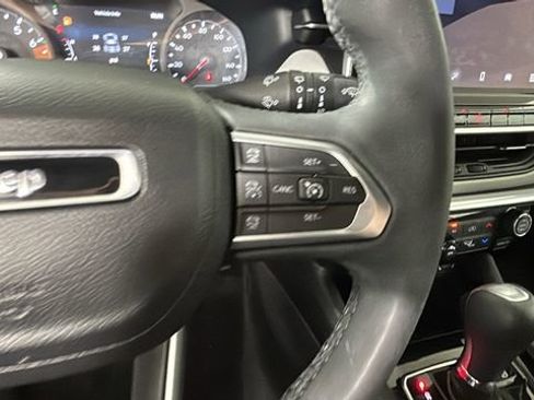 Used 2023 Jeep Compass Limited AWD/4WD image 17