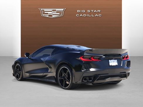 Used 2023 Chevrolet Corvette Stingray Preferred Cpe w/ Z51 Performance Package image 3
