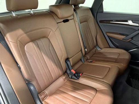Used 2018 Audi Q5 2.0T Premium Plus w/ Premium Plus Package AWD/4WD image 22