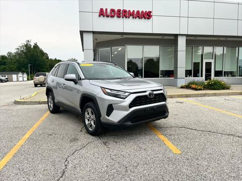 Certified 2025 Toyota RAV4 XLE AWD/4WD image 1