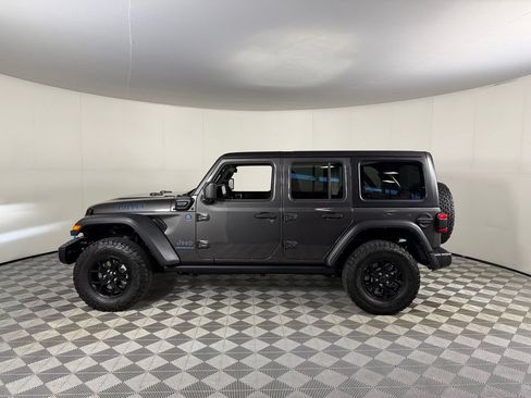 Used 2024 Jeep Wrangler Unlimited AWD/4WD image 10