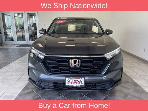 Used 2025 Honda CR-V LX image 3