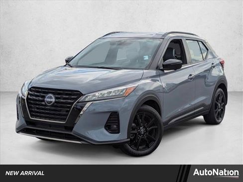 Used 2023 Nissan Kicks SR w/ SR Premium Package image 1