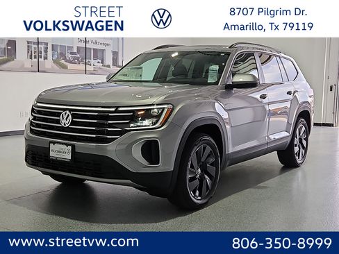 New 2026 Volkswagen Atlas SE FWD image 1