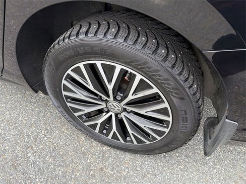 Used 2021 Volkswagen Jetta SE image 34