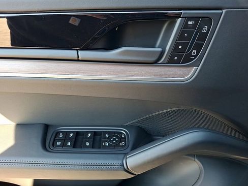 New 2026 Porsche Cayenne S image 13
