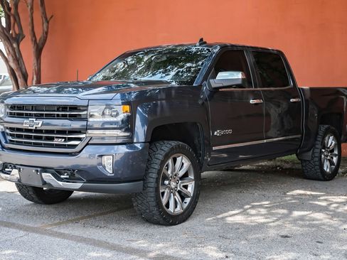 Used 2018 Chevrolet Silverado 1500 LTZ Z71 w/ Centennial Edition image 2