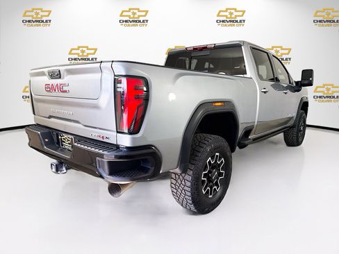 Used 2024 GMC Sierra 2500 AT4X AWD/4WD image 7