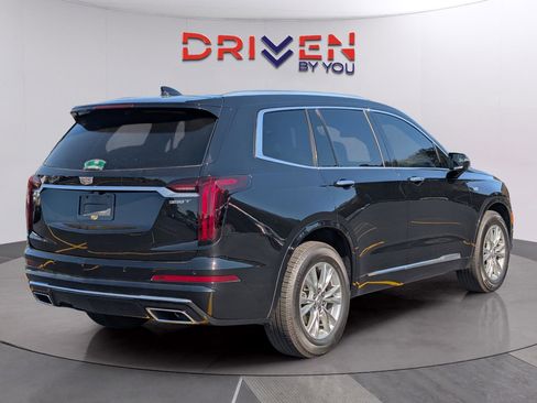 Used 2023 Cadillac XT6 Luxury image 5