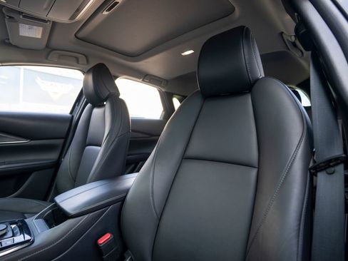 Used 2025 MAZDA CX-30 AWD 2.5 S w/ Preferred Package image 6