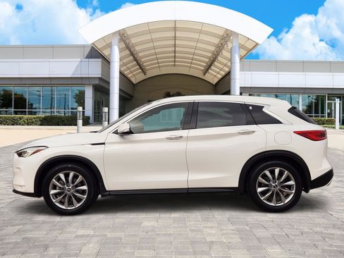 Used 2019 INFINITI QX50 Luxe w/ Navigation Package image 3
