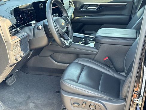 Used 2025 Chevrolet Tahoe LT AWD/4WD image 9