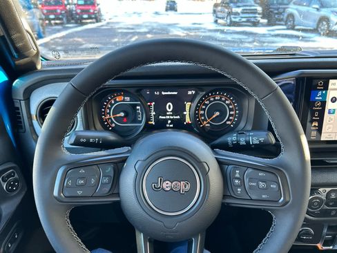 Used 2026 Jeep Wrangler Unlimited Sport AWD/4WD image 18