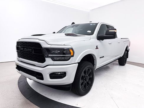 Used 2023 RAM 2500 Limited image 15