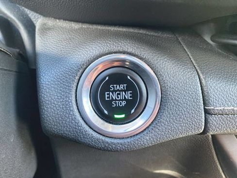 Used 2022 Buick Envision Essence w/ Sport Touring Package FWD image 16