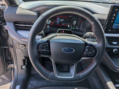 Used 2025 Ford Explorer ST-Line w/ ST-Line Street Pack AWD/4WD image 22