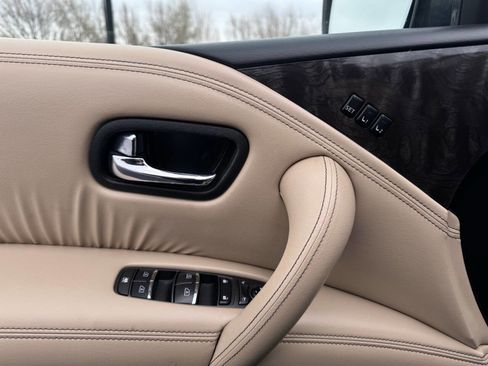 Used 2022 Nissan Armada Platinum image 14