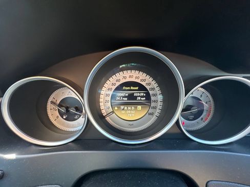 Used 2012 Mercedes-Benz C 250 Sedan image 11