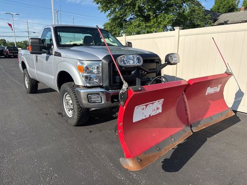 Used 2012 Ford F250 XL w/ PWR Equipment Group AWD/4WD image 2