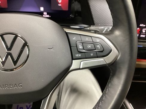 Used 2024 Volkswagen Atlas Cross Sport SEL R-Line image 25