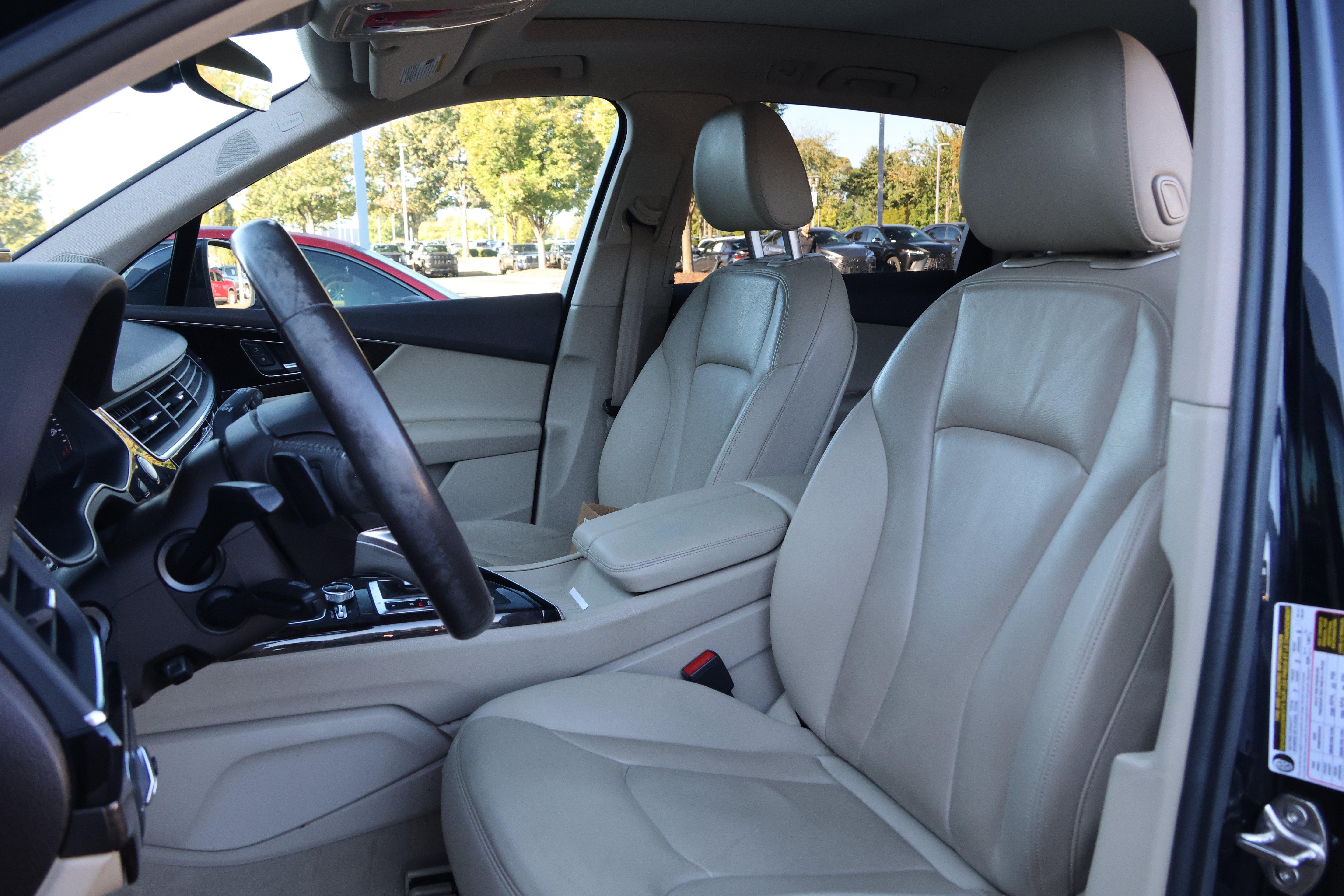 Used 2018 Audi Q7 3.0T Premium Plus AWD/4WD image 31