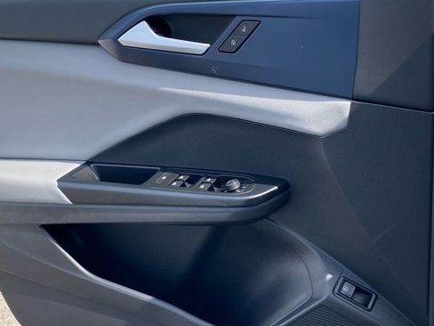 Used 2022 Volkswagen Taos SE image 20