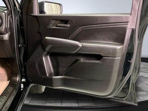 Used 2023 Chevrolet Colorado W/T image 27