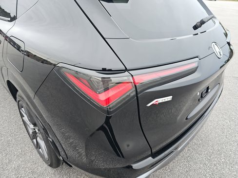 Certified 2025 Acura ADX A-Spec image 31