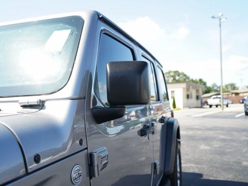 Used 2018 Jeep Wrangler Unlimited Sport AWD/4WD image 23