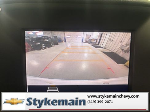 Used 2022 GMC Terrain SLE image 5