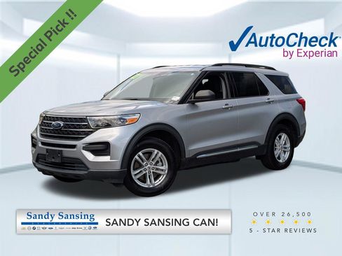 Used 2021 Ford Explorer XLT AWD/4WD image 1