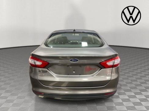 Used 2013 Ford Fusion SE image 4