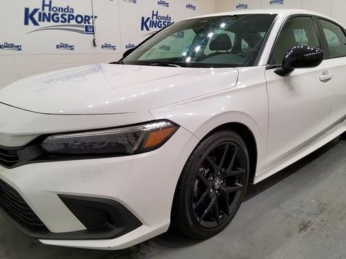 Used 2024 Honda Civic Sport image 5