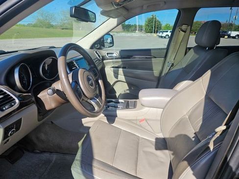 Used 2012 Jeep Grand Cherokee Laredo image 9