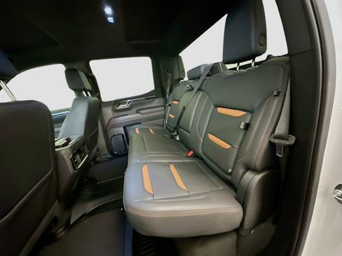 Used 2025 GMC Sierra 1500 AT4 image 29