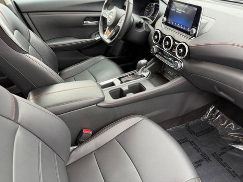 Used 2024 Nissan Sentra SR w/ SR Premium Package image 23